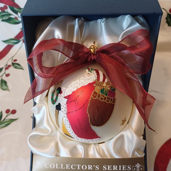 Collectors Series Large Beaded Glass Santa Clause Ornament. Hand Made in Poland. - Picture 2 of 12